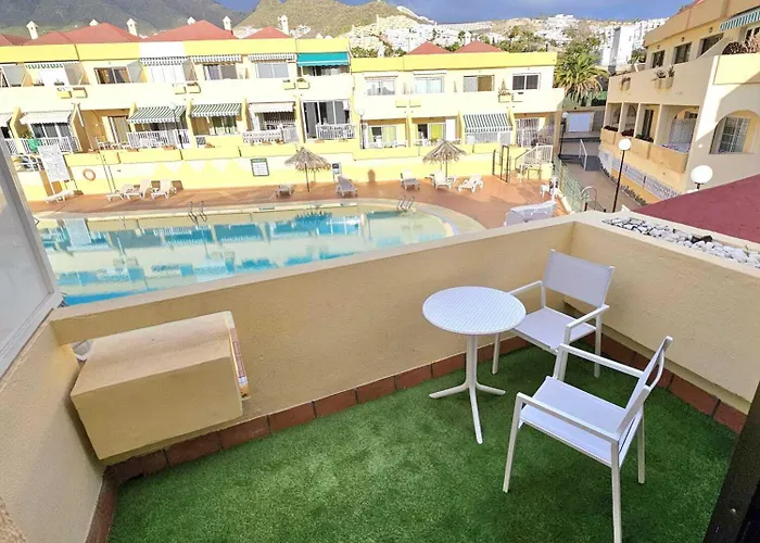 Mareverde, Costa Adeje, Pool View Terrace