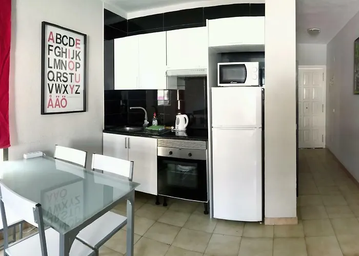 Апартаменты Mareverde, Costa Adeje, Pool View Terrace Адехе